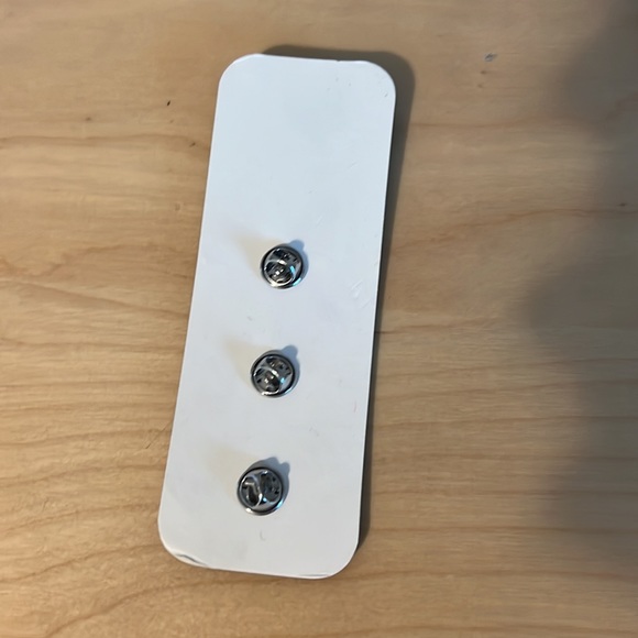 NIKE Stranger Things Collection Pins - Picture 2 of 2